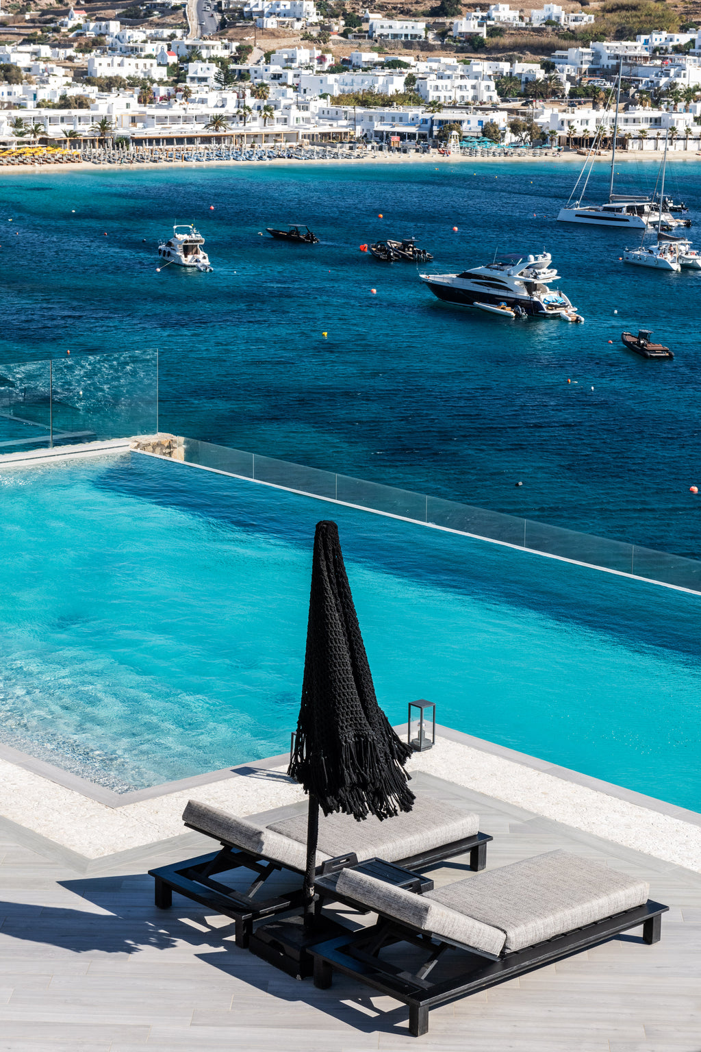 [Test Spain] Villa Ornos Beach Front