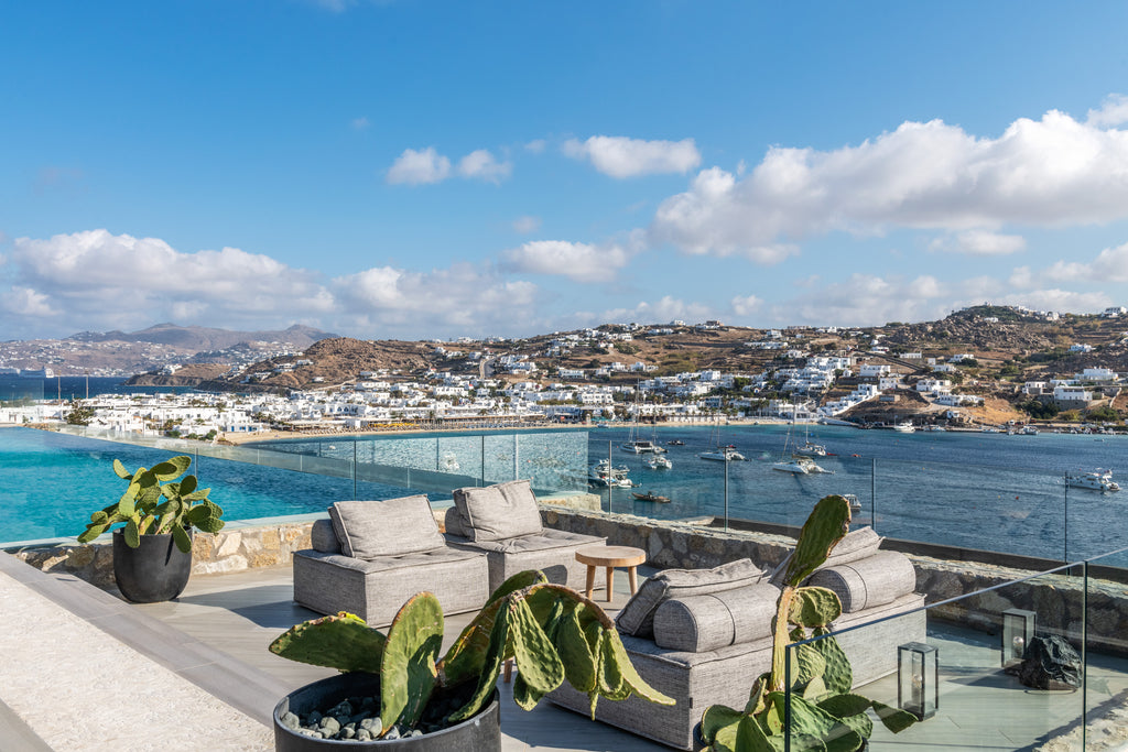 [Test Spain] Villa Ornos Beach Front