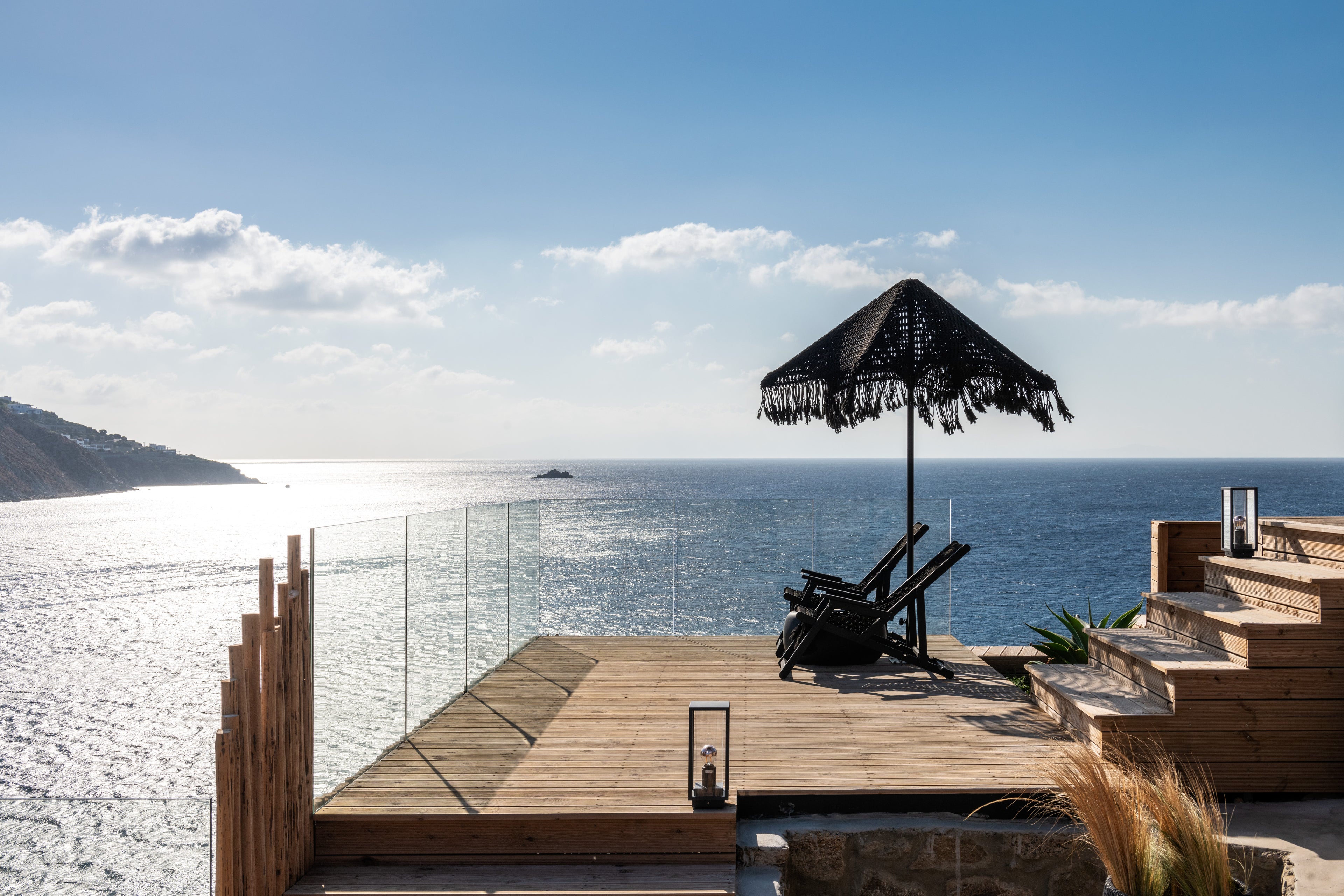 [Test Spain] Villa Ornos Beach Front