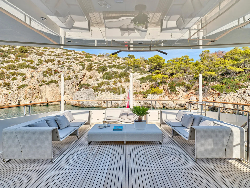 Yacht LA PELLEGRINA 1 | 50m