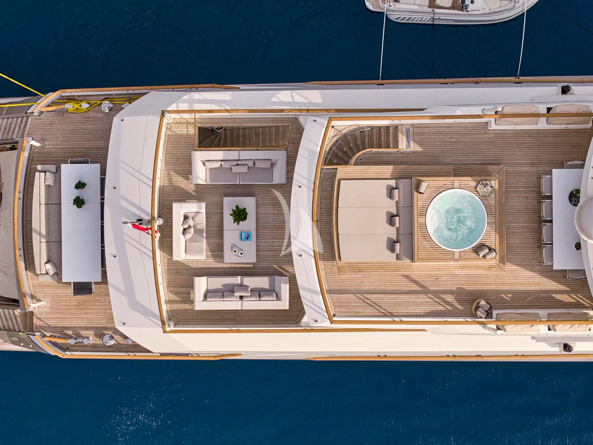 Yacht LA PELLEGRINA 1 | 50m