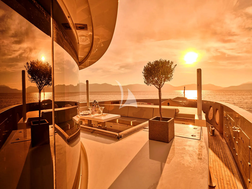 Yacht LA PELLEGRINA 1 | 50m