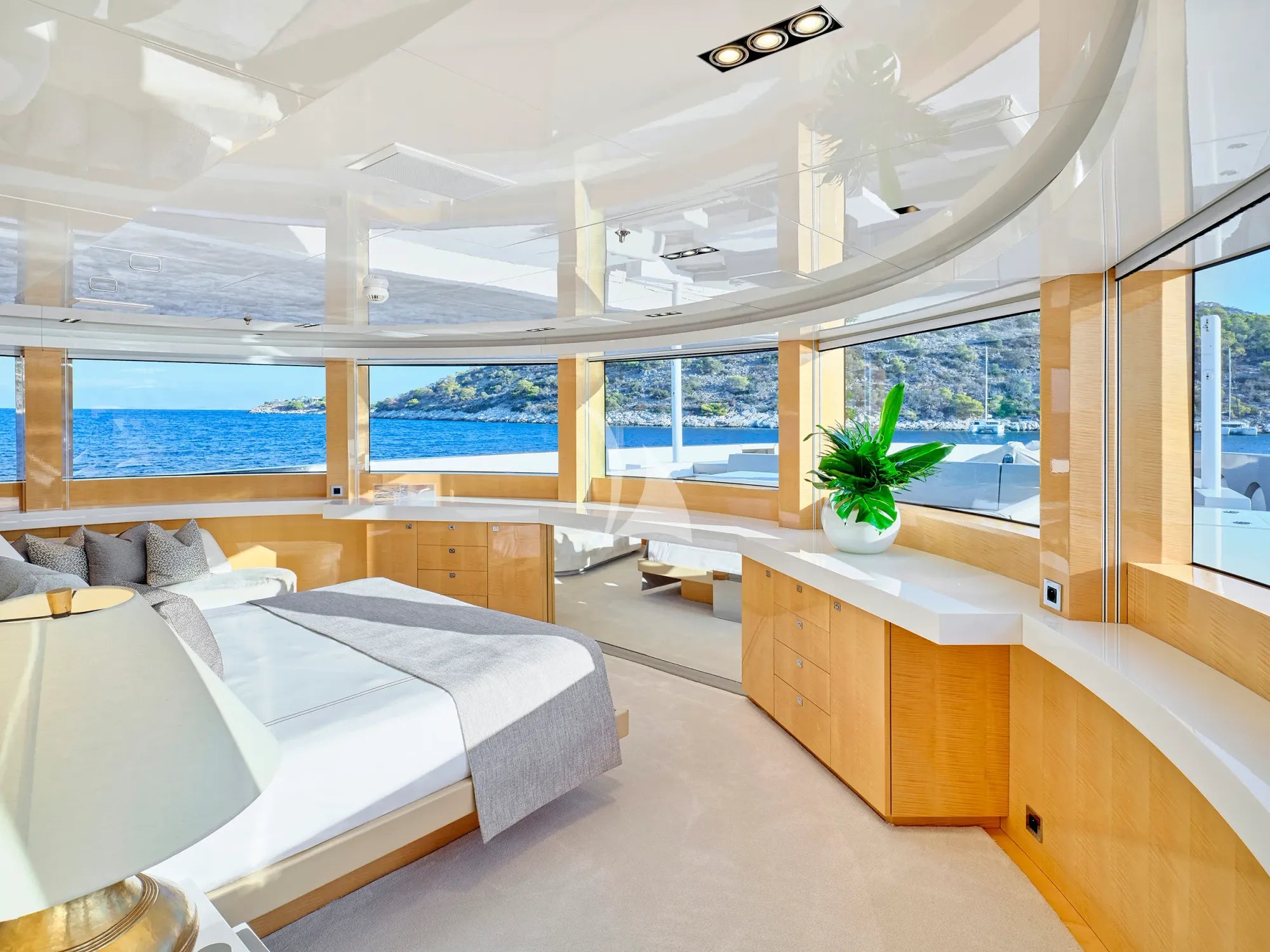 Yacht LA PELLEGRINA 1 | 50m