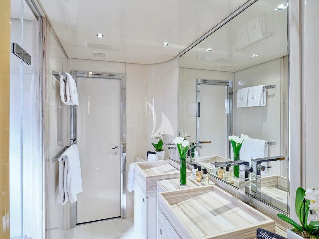 Yacht LA PELLEGRINA 1 | 50m