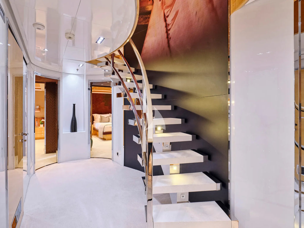 Yacht LA PELLEGRINA 1 | 50m