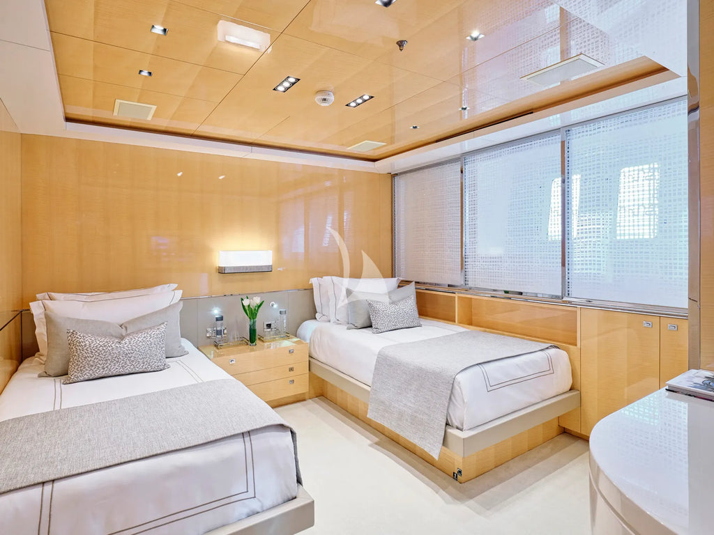 Yacht LA PELLEGRINA 1 | 50m